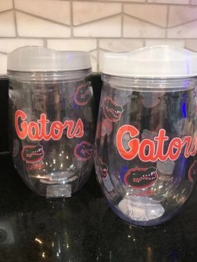 New Set of Magnolia Lane Plastic Tumblers University of Florida Gators